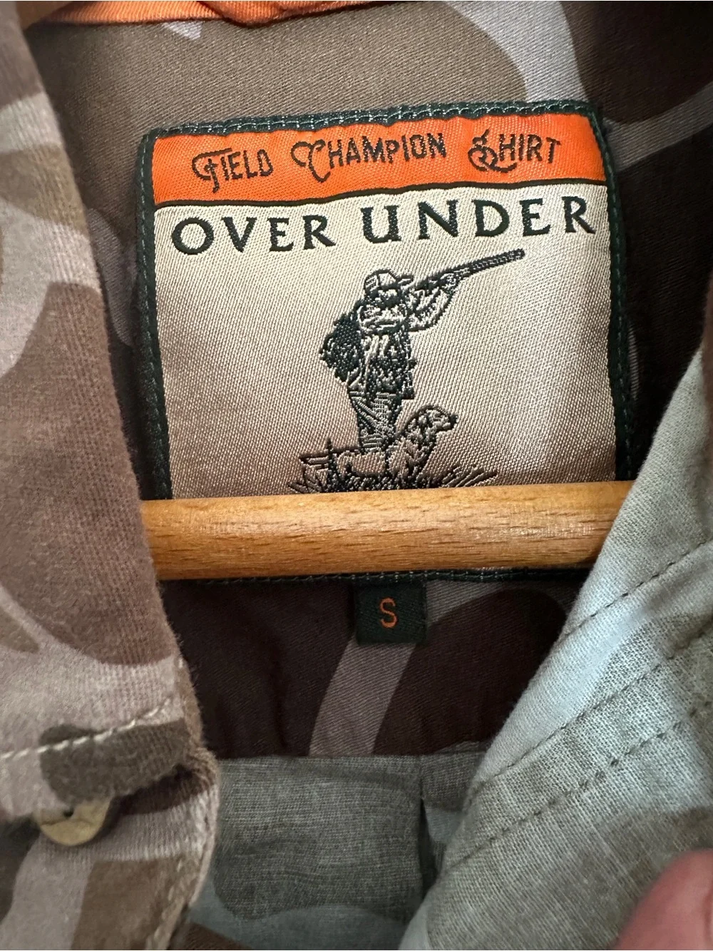 Over Under Clothing Duck Camo Field Champion Shooting Shirt Brown Small NWOT